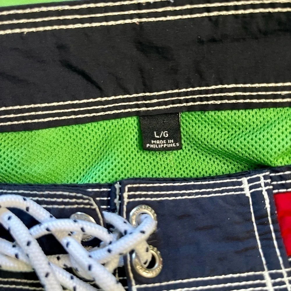 TOMMY HILFIGER, MENS, PREMIUM SWIM TRUNKS IN APPLE GREEN. SIZE L